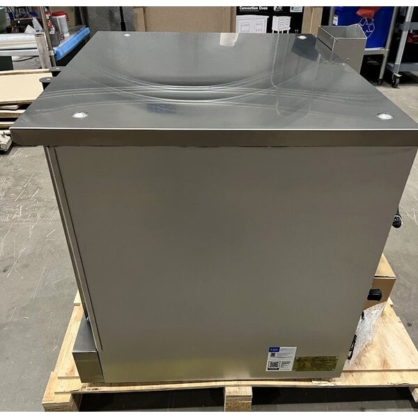 Scratch and Dent Cooking Performance Group FGC-100-N Single Deck Standard Depth Full Size Natural Gas Convection Oven with Legs - 54,000 BTU