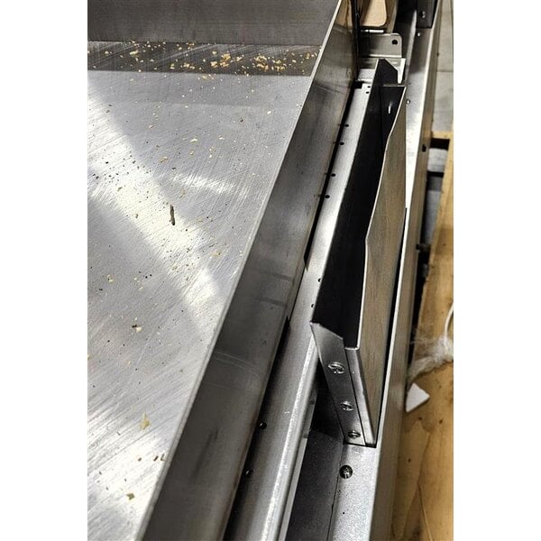 Scratch and Dent Southbend S60DD-2GR S-Series 60" Natural Gas 6-Burner Range with 24" Griddle and 2 Standard Ovens - 286,000 BTU