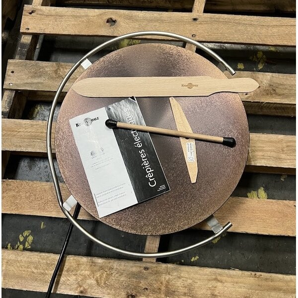 Scratch and Dent Krampouz CEBIF4 15 3/4" Round Electric Cast Iron Crepe Maker - 240V / 3600W