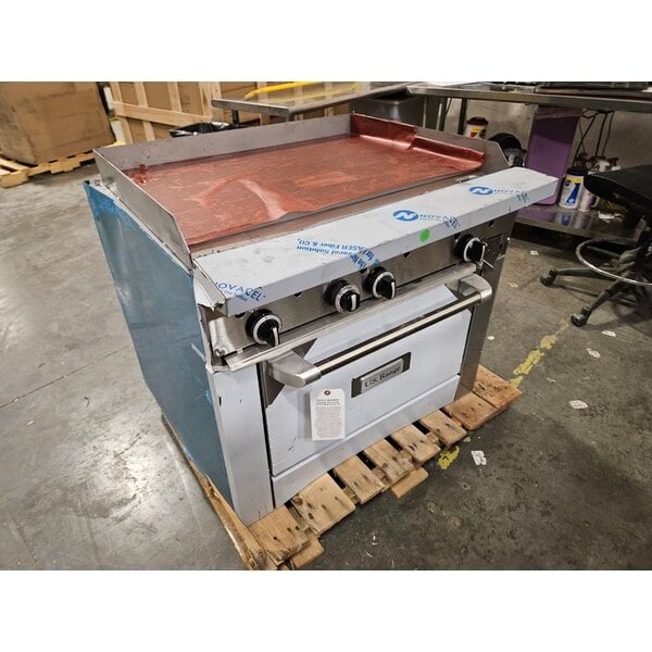 Scratch and Dent U.S. Range U36-G36R Natural Gas 36" Range with Manual Griddle Top and 26" Standard Oven Base - 92,000 BTU
