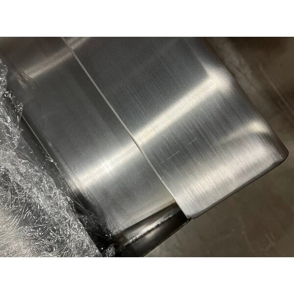 Scratch and Dent Vollrath GGMDM-18 18" Medium-Duty Countertop Griddle with Manual Controls - 28,000 BTU