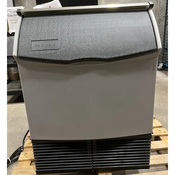 Scratch and Dent Ice-O-Matic CIMU220FA90 24 1/2" Air-Cooled Undercounter Full Dice Cube Ice Machine with 74 lb. Bin - 223 lb., 115V