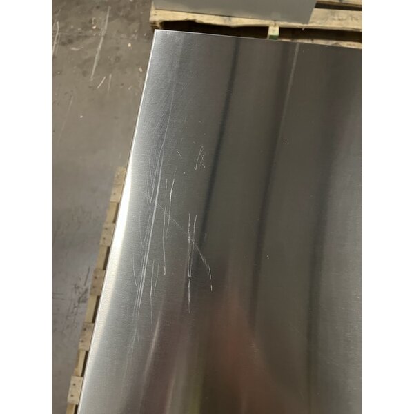 Scratch and Dent Ice-O-Matic CIMU220HA90 24 1/2" Air-Cooled Undercounter Half Dice Cube Ice Machine with 74 lb. Bin - 223 lb., 115V