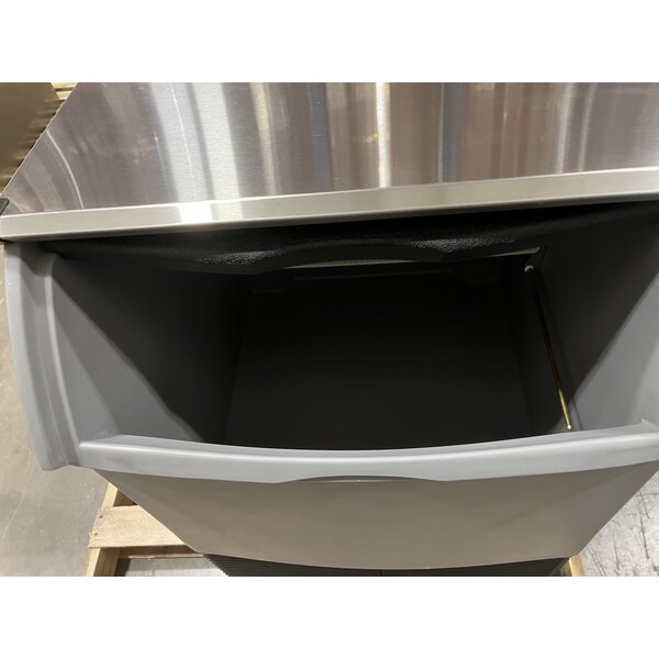 Scratch and Dent Ice-O-Matic CIMU220HA90 24 1/2" Air-Cooled Undercounter Half Dice Cube Ice Machine with 74 lb. Bin - 223 lb., 115V