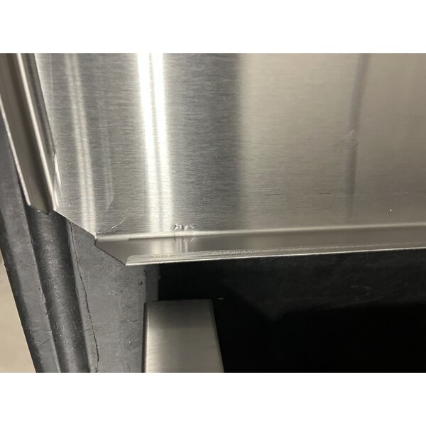 Scratch and Dent Vollrath CT4BH-2081400 JT3BH Conveyor Toaster with 1 1/2"-3" Opening - 208V, 3600W