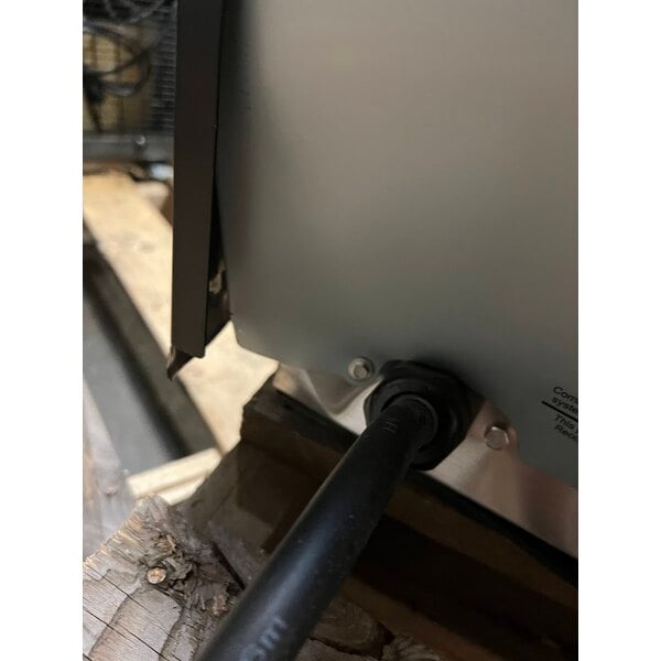 Scratch and Dent Merrychef eikon e1s Classic High-Speed Accelerated Cooking Countertop Oven - 208/240V