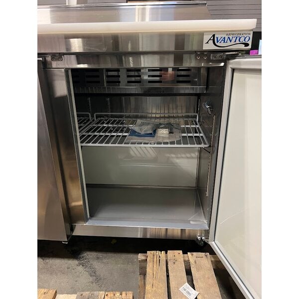 Scratch and Dent Avantco APT-71-HC 70" 3 Door Refrigerated Sandwich Prep Table