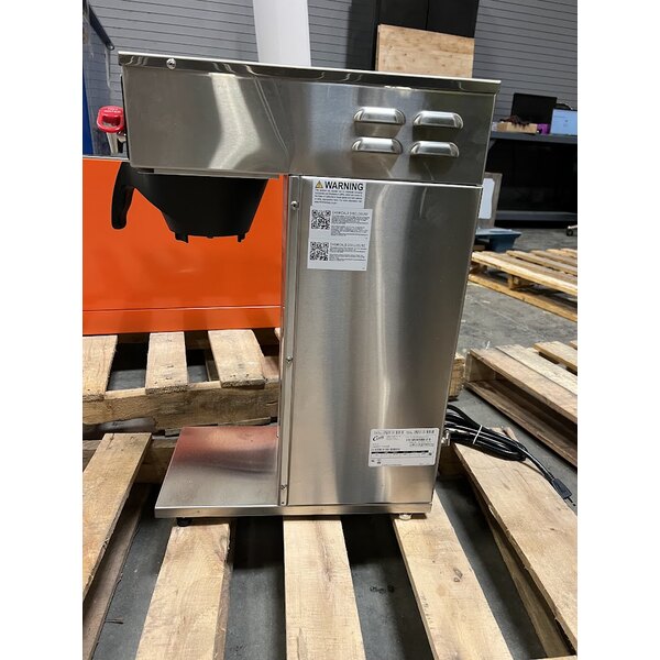 Scratch and Dent Curtis D500GT10A000 Automatic Airpot Coffee Brewer with Digital Controls - 120V