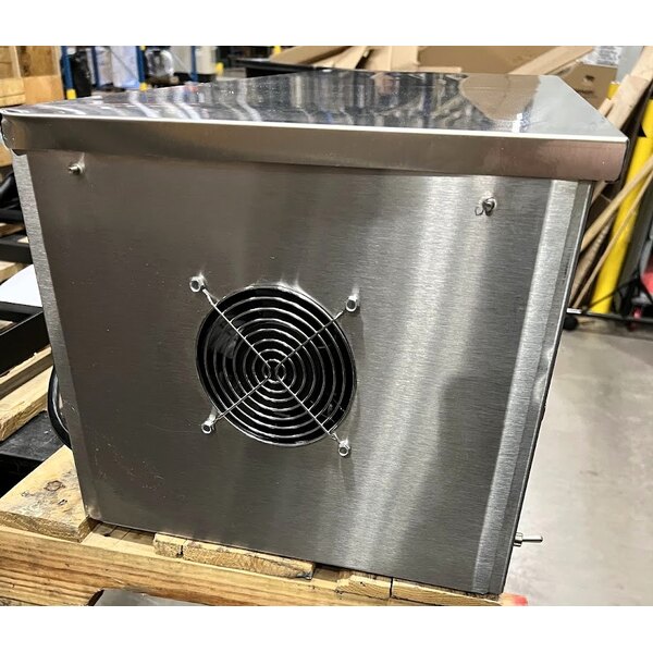 Scratch and Dent Vollrath CM4-20835PA JW30PA 35" Plate Activated Countertop Cheese Melter - 208V