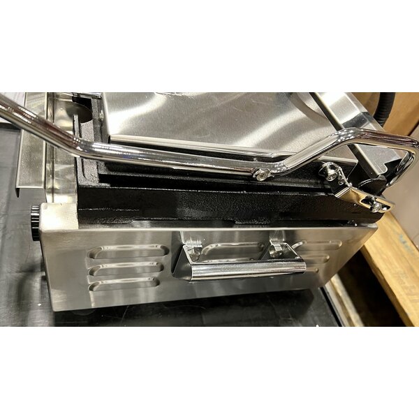 Scratch and Dent Waring WPG150B Panini Perfetto Grooved Top & Bottom Panini Sandwich Grill - 9 3/4" x 9 1/4" Cooking Surface - 208V, 2392W