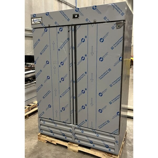 Scratch and Dent Avantco A Plus AP-49F 55 3/8" Stainless Steel Solid Door Reach-In Freezer