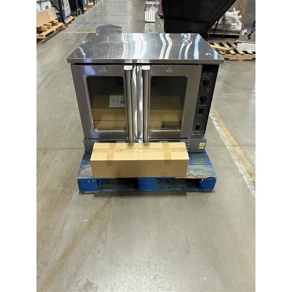 Scratch and Dent MainStreet Equipment CG1-N Single Deck Full Size Natural Gas Convection Oven with Legs - 54,000 BTU