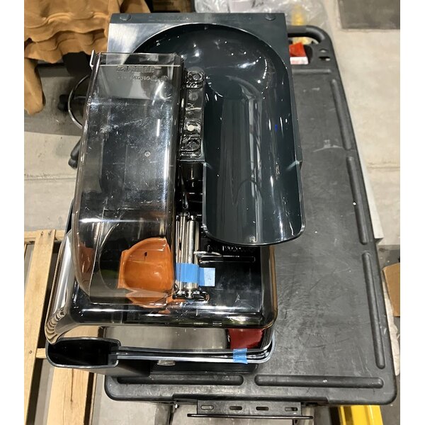 Scratch and Dent Zummo Z1-NGP Z1 Nature Compact Graphite Commercial Orange Juicer - 6 Fruits / Minute