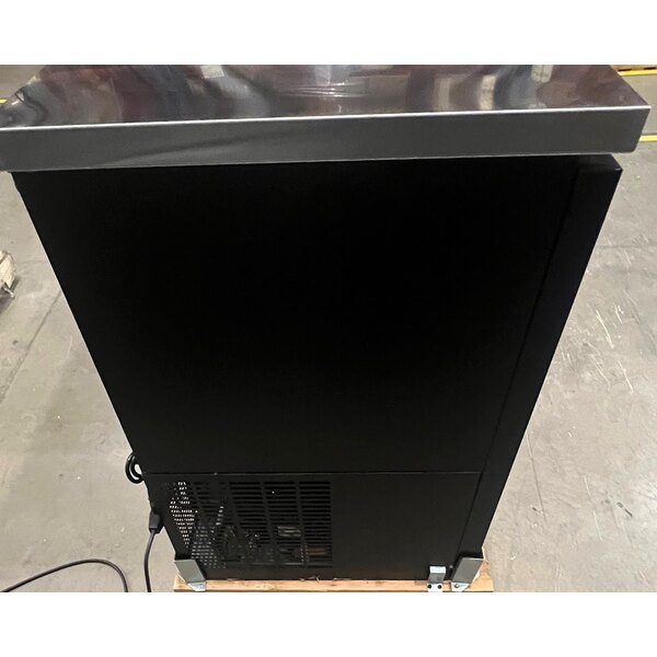 Scratch and Dent Avantco UDD-4-HC Black Kegerator / Beer Dispenser with (2) 2 Tap Towers - (3) 1/2 Keg Capacity