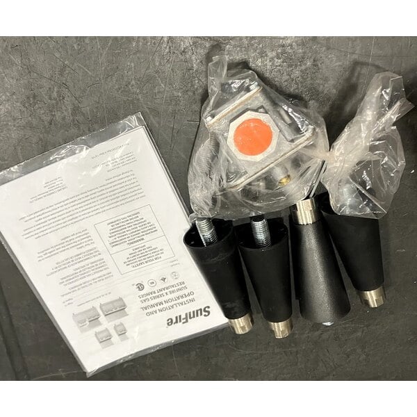 Scratch and Dent Garland SunFire Series X60-10RR Natural Gas 10 Burner 60" Gas Range with Two Standard Ovens - 366,000 BTU