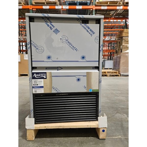 Scratch and Dent Avantco Ice Diamond EUC-H-160-A Air-Cooled Undercounter Half Cube Ice Machine with 44 lb. Bin - 152 lb., 115V