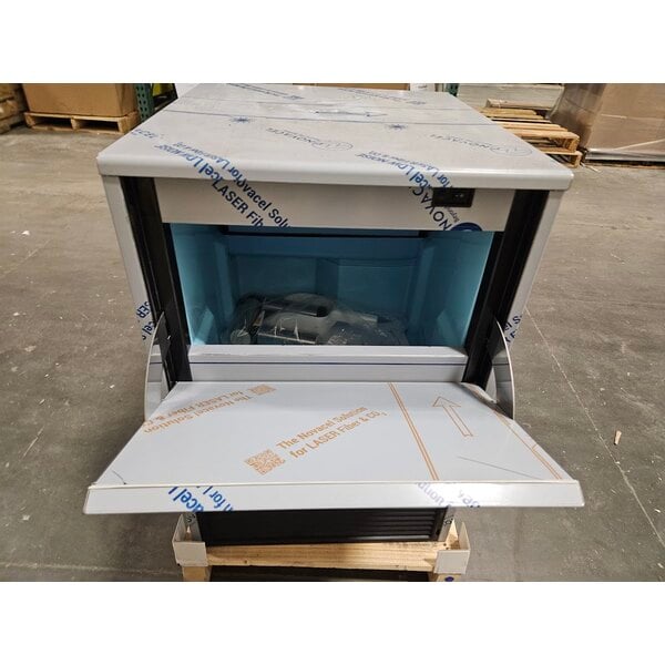 Scratch and Dent Avantco Ice Diamond EUC-H-160-A Air-Cooled Undercounter Half Cube Ice Machine with 44 lb. Bin - 152 lb., 115V