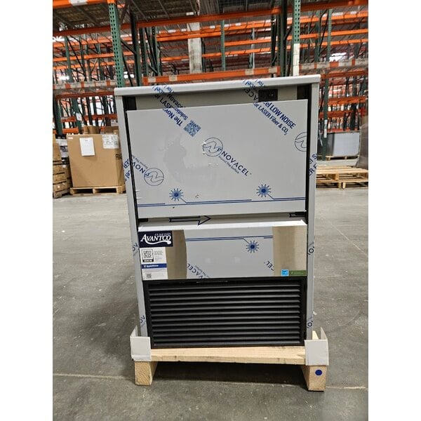 Scratch and Dent Avantco Ice Diamond EUC-H-160-A Air-Cooled Undercounter Half Cube Ice Machine with 44 lb. Bin - 152 lb., 115V