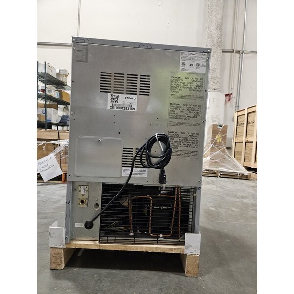 Scratch and Dent Avantco Ice Diamond EUC-H-160-A Air-Cooled Undercounter Half Cube Ice Machine with 44 lb. Bin - 152 lb., 115V