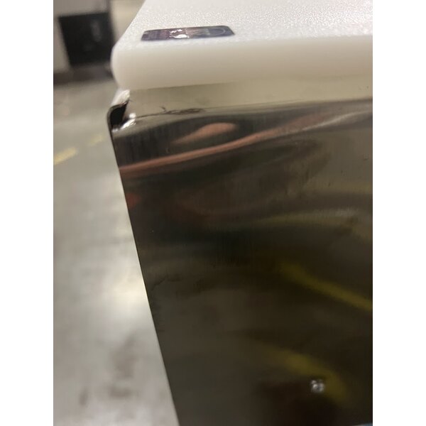 Scratch and Dent Vollrath 38119 ServeWell® Electric Five Pan Hot Food Table 208/240V - Sealed Well