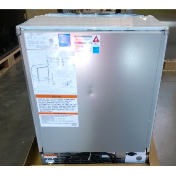 Scratch and Dent Manitowoc UYP0140A-161B NEO 26" Air Cooled Undercounter Half Dice Cube Ice Machine with 90 lb. Bin - 115V, 150 lb.