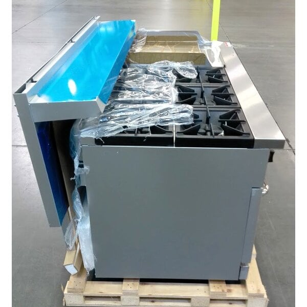 Scratch and Dent MainStreet Equipment E60-G24-L Liquid Propane 6 Burner 60" Range with 24" Griddle and 2 Standard Ovens - 280,000 BTU