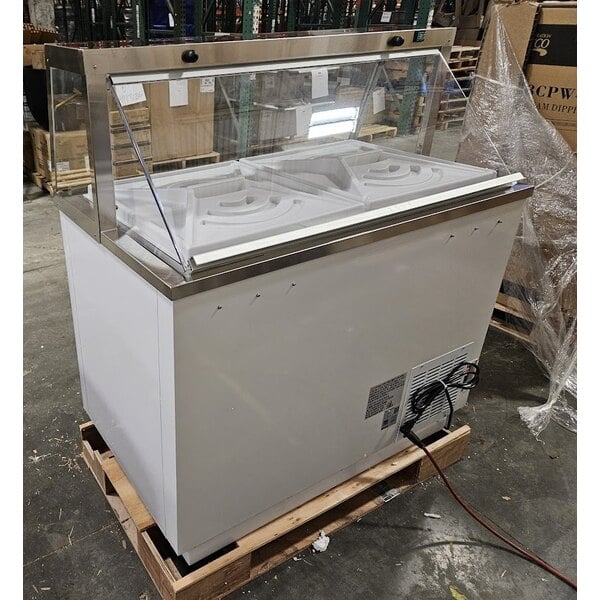 Scratch and Dent Avantco CPW-47-HC 47 1/8" 8 Tub White Deluxe Ice Cream Dipping Cabinet