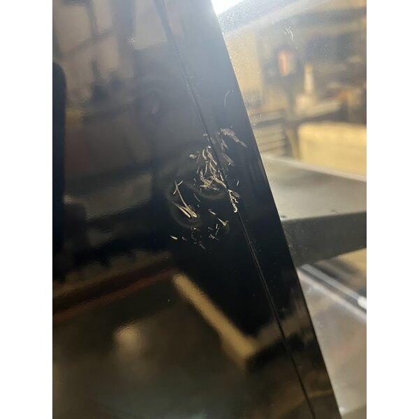 Scratch and Dent Avantco MAC-48HC 47" Black Vertical Air Curtain Merchandiser - 115V