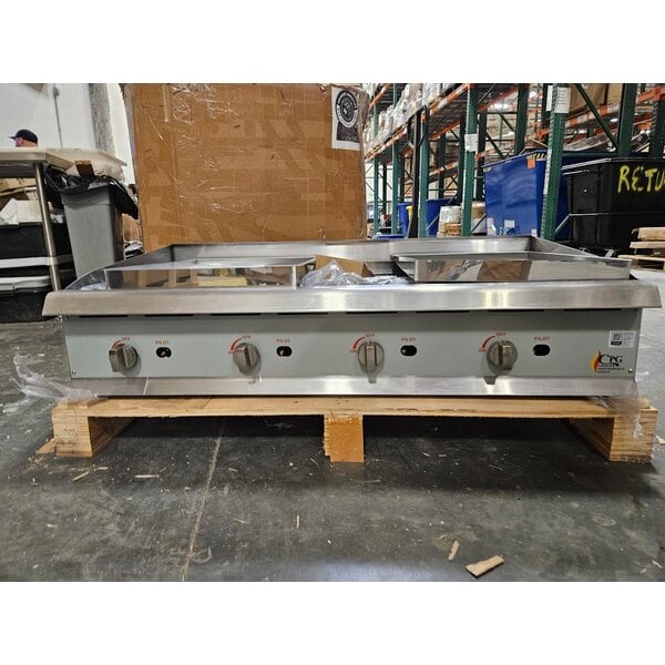 Scratch and Dent Cooking Performance Group CR-CPG-48-NL 48" Gas Countertop Radiant Charbroiler - 160,000 BTU