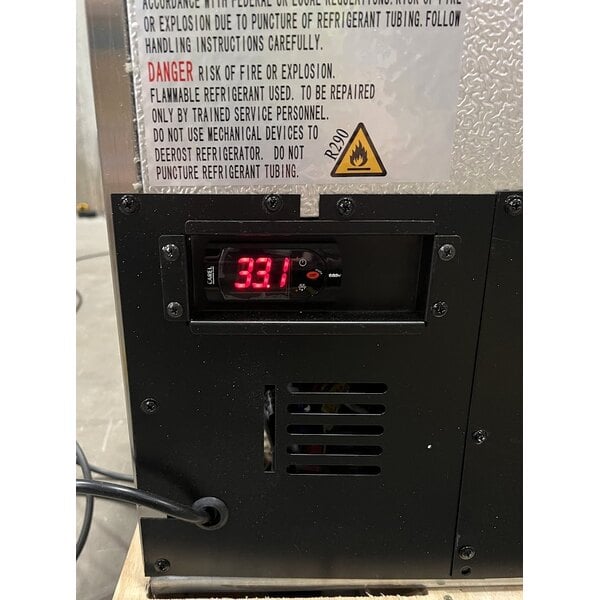 Scratch and Dent Avantco APT-48M-HC 47" 2 Door Mega Top Refrigerated Sandwich Prep Table