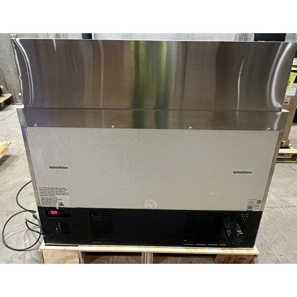 Scratch and Dent Avantco APT-48M-HC 47" 2 Door Mega Top Refrigerated Sandwich Prep Table