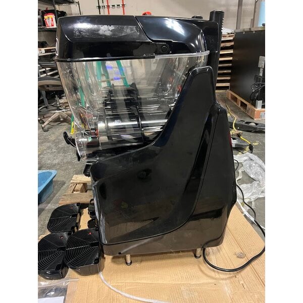 Scratch and Dent Narvon Summit Triple 3.2 Gallon Granita / Slushy / Frozen Beverage Machine - 115V