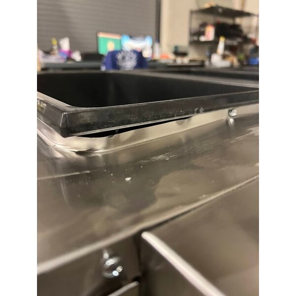 Scratch and Dent Vollrath 38119 ServeWell® Electric Five Pan Hot Food Table 208/240V - Sealed Well