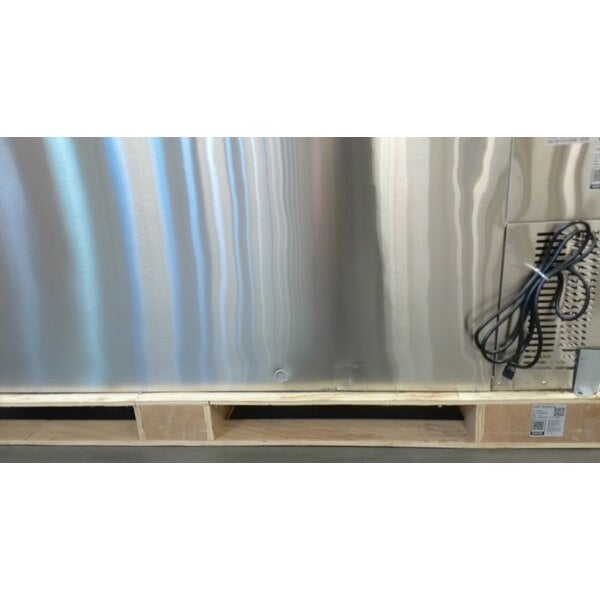 Scratch and Dent Avantco SSPPT-3 94" 3 Door Refrigerated Pizza Prep Table