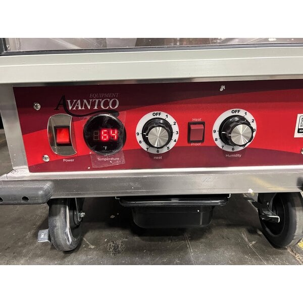 Scratch and Dent Avantco HPI-1836 Full Size Insulated Heated Holding / Proofing Cabinet with Clear Door - 120V