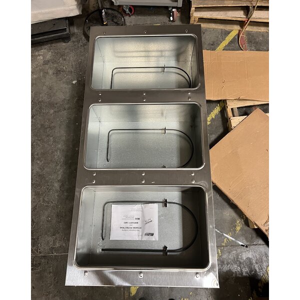 Scratch and Dent Eagle Group PDHT3 Portable Electric Hot Food Table Three Pan - Open Well, 120V