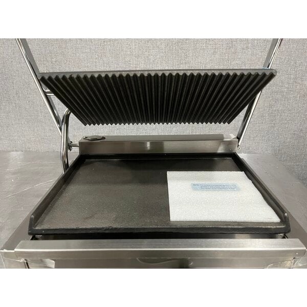 Scratch and Dent Avantco PG200GST Commercial Panini Sandwich Grill with Timer, Grooved Top and Smooth Bottom Plates, and 13 3/8" x 8 3/4" Cooking Surface - 120V, 1750W