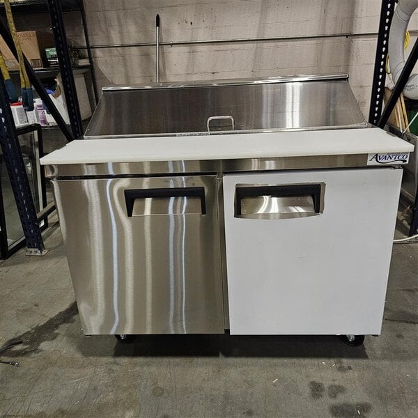 Scratch and Dent Avantco APT-48-HC 47" 2 Door Refrigerated Sandwich Prep Table