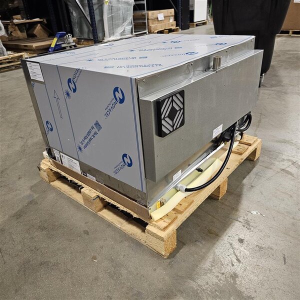 Scratch and Dent Cooking Performance Group COF-T4-M Electric Thermostatic Countertop 4 Tray Full Size Convection Oven with Moisture Injection - 208-240V, 5600W