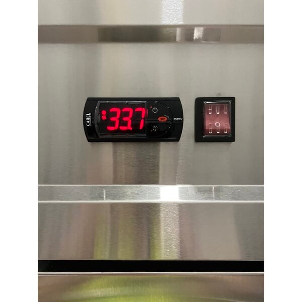 Scratch and Dent Avantco SS-3R-HC 81 5/16" Stainless Steel Solid Door Reach-In Refrigerator