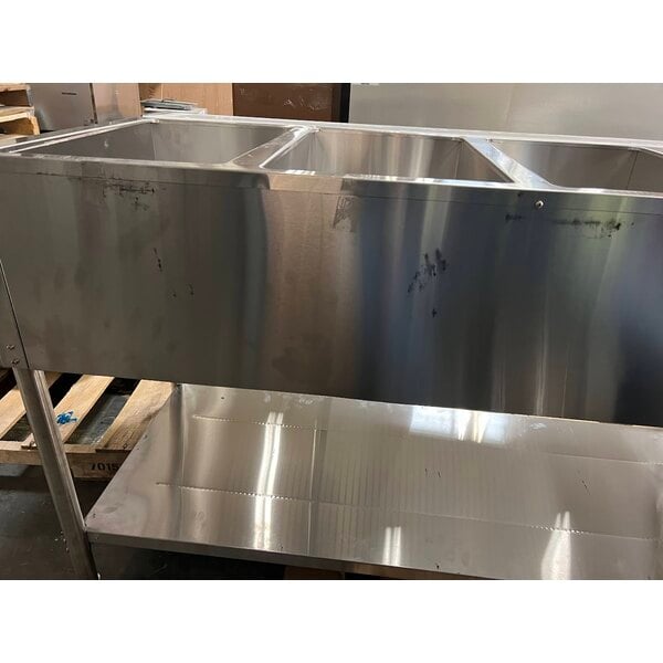 Scratch and Dent Avantco STE-4SA Four Pan Open Well Electric Steam Table with Undershelf - 120V, 2000W