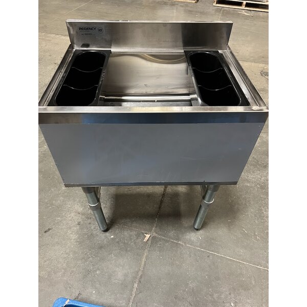 Scratch and Dent Regency 18" x 24" Underbar Ice Bin with 7 Circuit Post-Mix Cold Plate, Bottle Holders, and Sliding Lid - 51 lb.