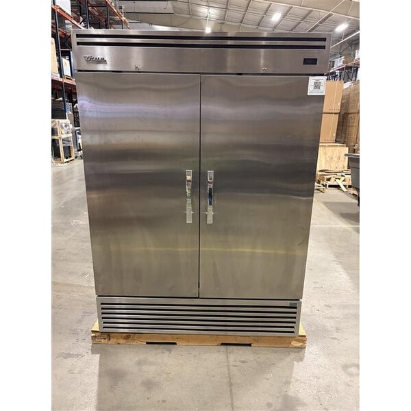 Scratch and Dent True TGN-2R-2S 57 5/8" Stainless Steel Solid Door Reach-In Refrigerator
