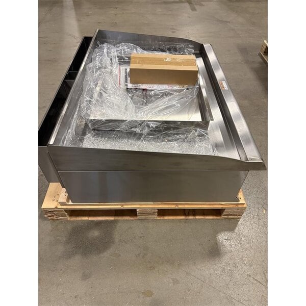 Scratch and Dent Cooking Performance Group GM-CPG-36-NL 36" Gas Countertop Griddle with Manual Controls - 90,000 BTU