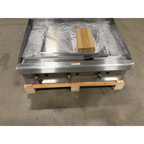 Scratch and Dent Cooking Performance Group GM-CPG-36-NL 36" Gas Countertop Griddle with Manual Controls - 90,000 BTU