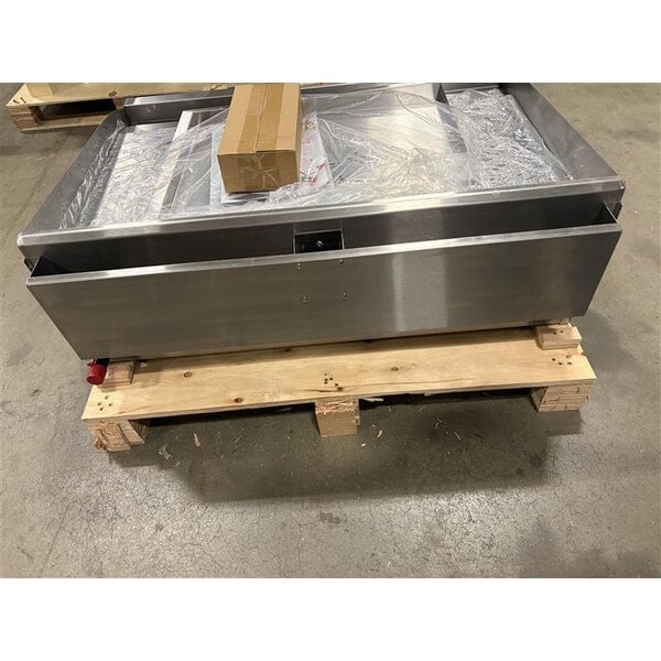 Scratch and Dent Cooking Performance Group GM-CPG-36-NL 36" Gas Countertop Griddle with Manual Controls - 90,000 BTU