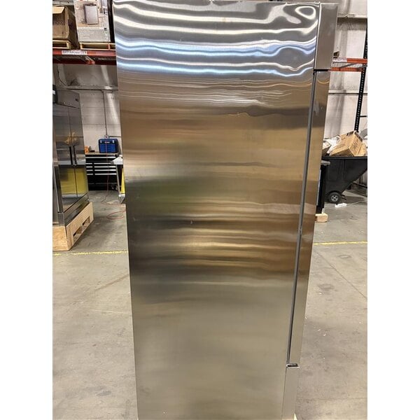 Scratch and Dent Avantco A-49F-HC 54" Solid Door Reach-In Freezer