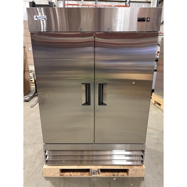 Scratch and Dent Avantco A-49F-HC 54" Solid Door Reach-In Freezer