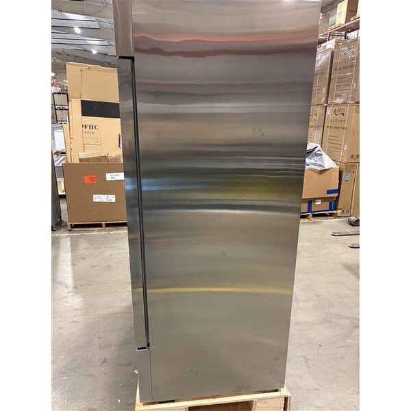 Scratch and Dent Avantco A-49F-HC 54" Solid Door Reach-In Freezer