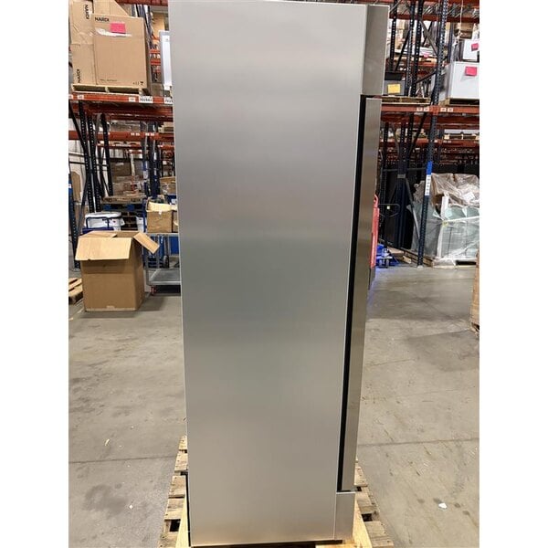 Scratch and Dent True T-19-HC 27" One Section Solid Door Reach-In Refrigerator